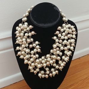 Stella Dot classic Sophia Pearl Bib necklace